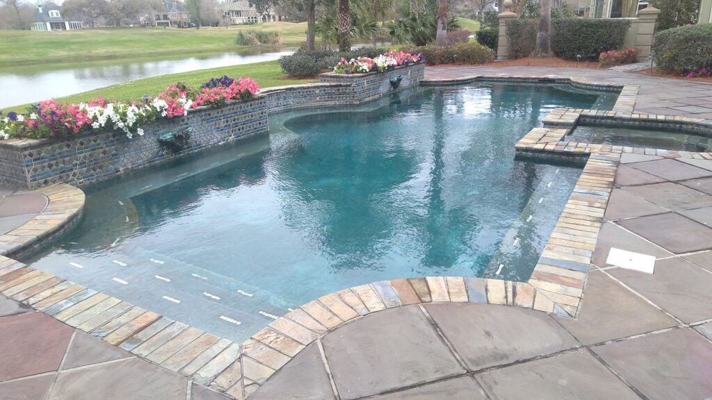 Before renovation picture of a pool in New Orleans.